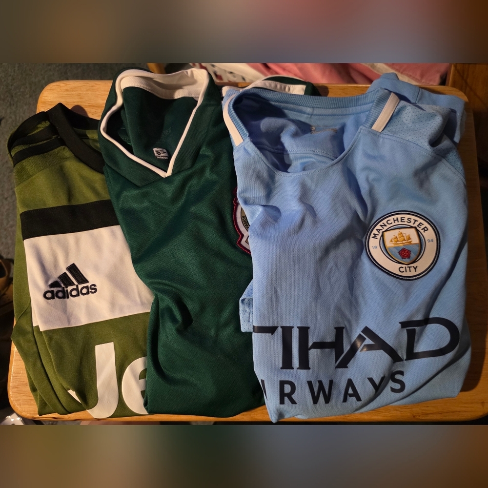 Lot of 2 Soccer Jerseys – Mexico National Team, Juventus Adidas